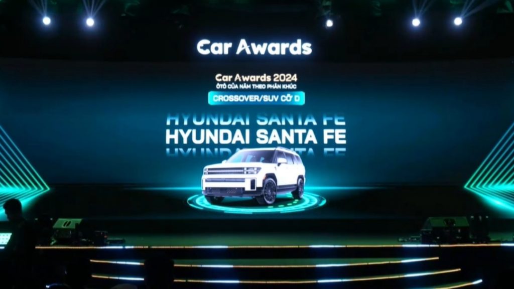 gia-xe-hyundai-santafe-hyundai-quang-ngai-3s