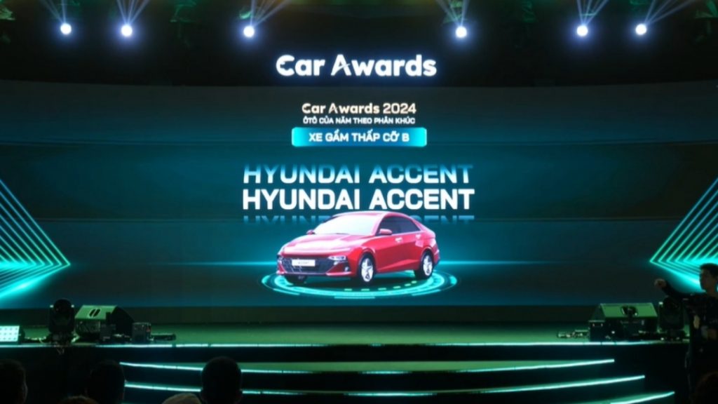 gia-xe-hyundai-accent-hyundai-quang-ngai-3s